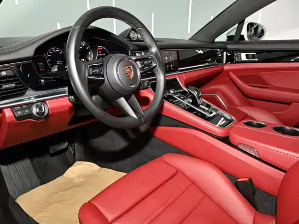 Porsche Panamera 2022