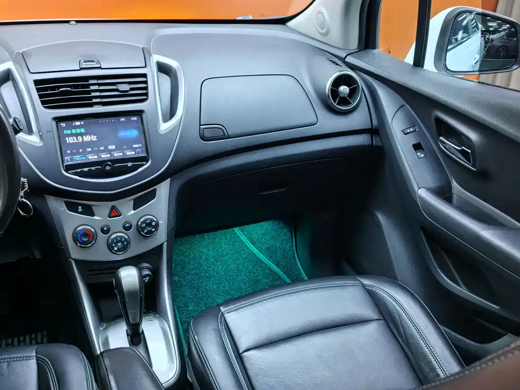 Chevrolet Trax 2015 — фото 23
