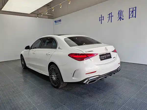 Mercedes-Benz C-Class 2024