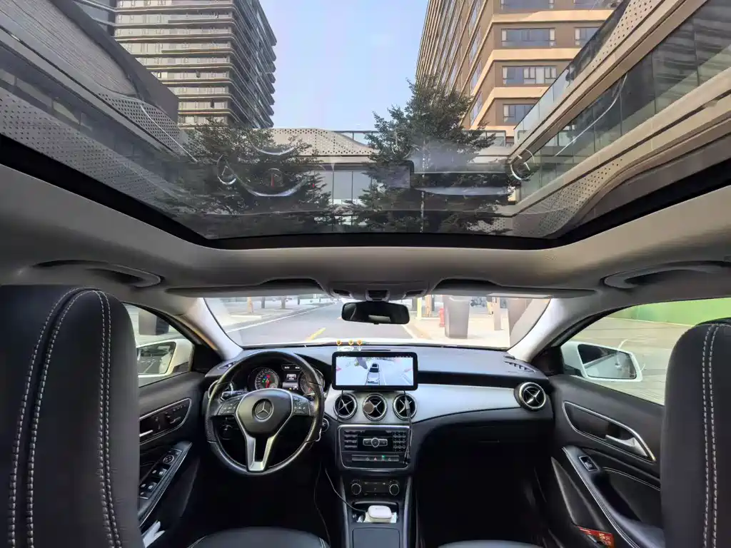 Mercedes-Benz GLA 2015 — фото 9