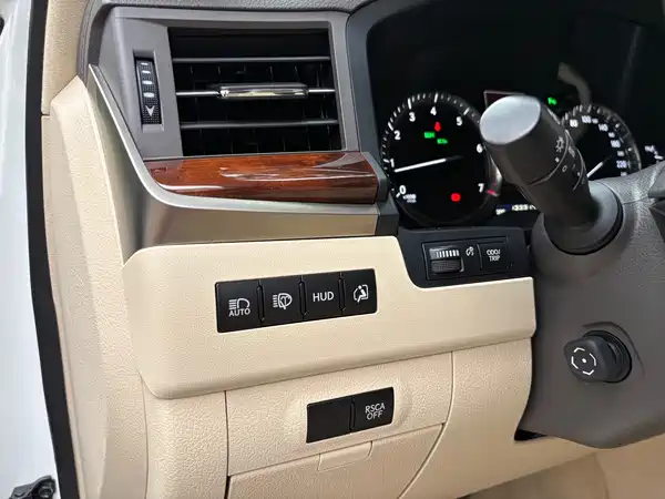 Lexus LX 2016