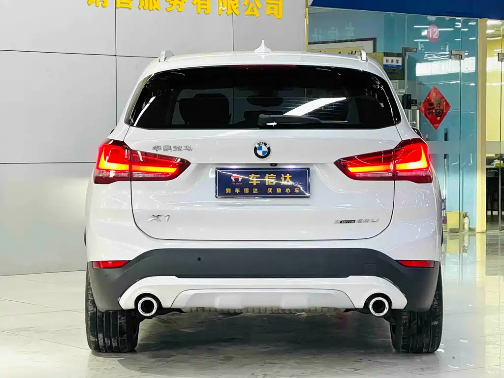 BMW X1 2021 — фото 4