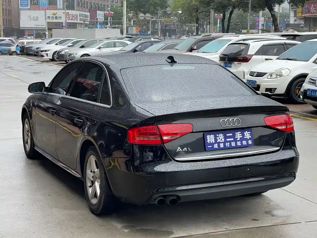 Audi A4L 2014