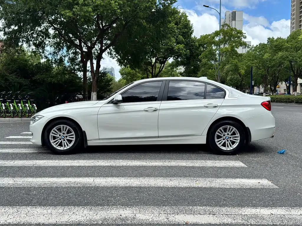 BMW 3 Series 2015 — фото 4