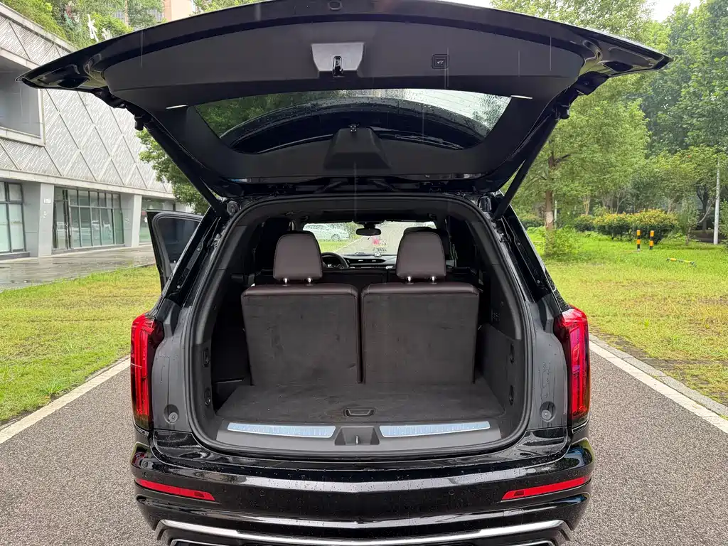 Cadillac XT6 2020 — фото 11