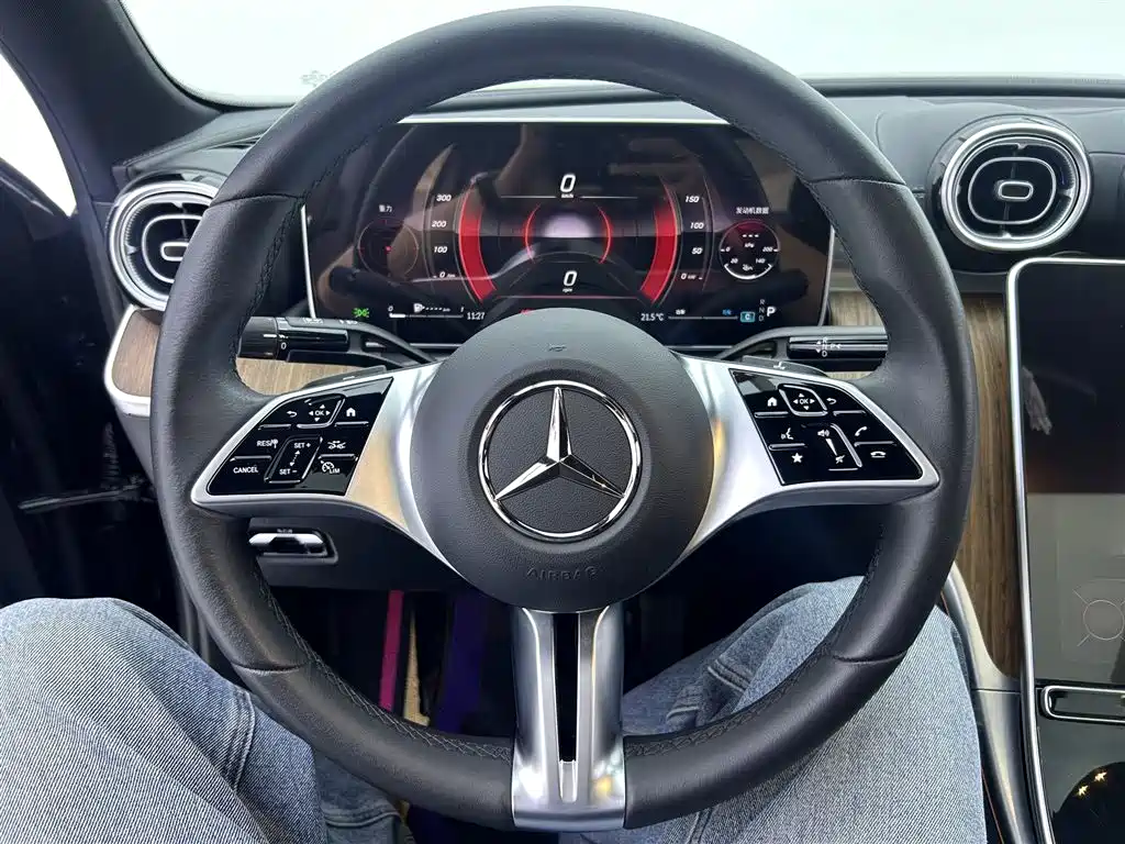Mercedes-Benz C-Class 2023 — фото 22