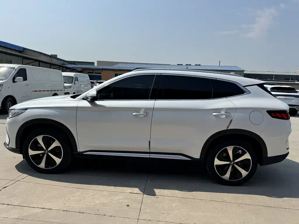 BYD PLUS New Energy 2022 — фото 6