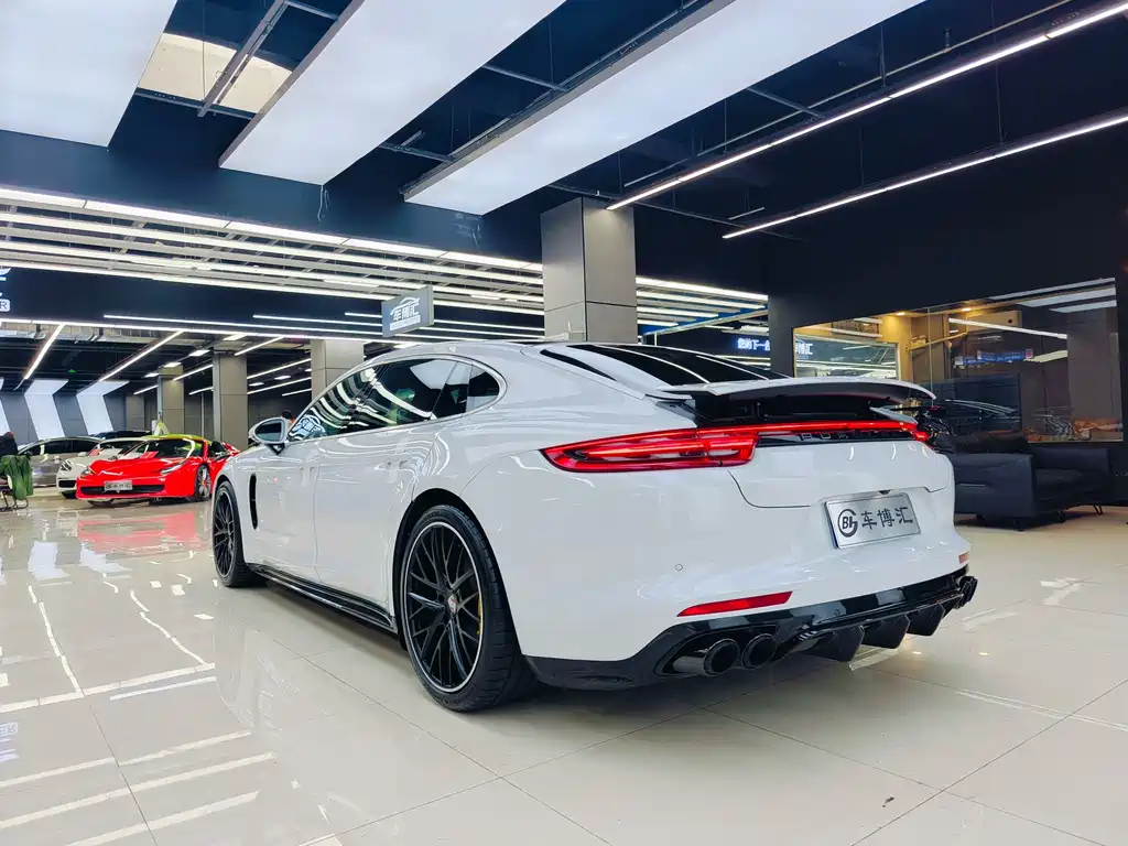 Porsche Panamera 2017 — фото 4