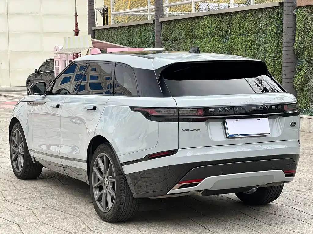Land Rover Velar 2024 — фото 4