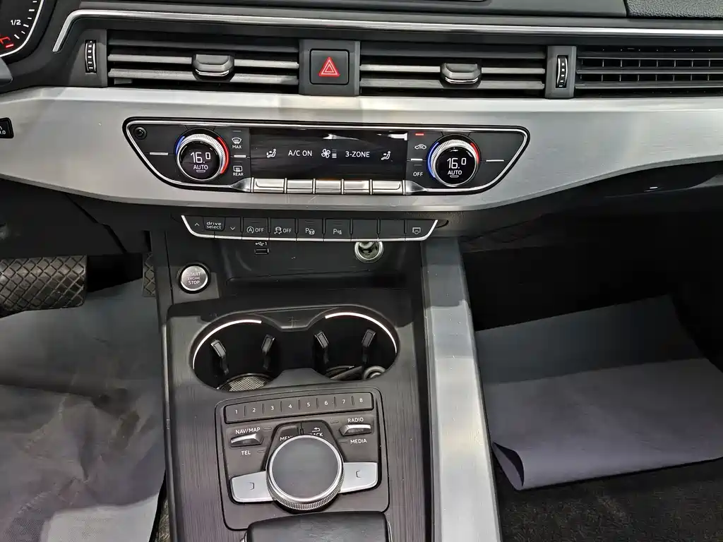 Audi A4L 2019
