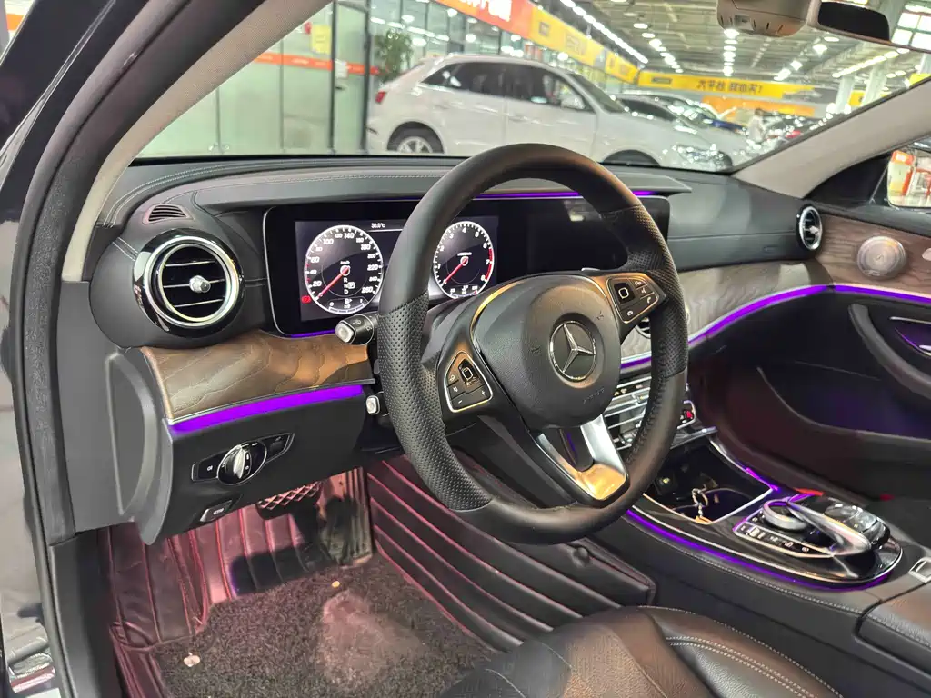 Mercedes-Benz E-Class 2017 — фото 12