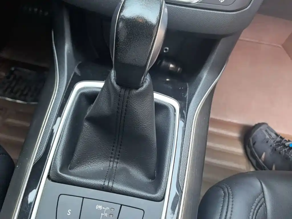 Peugeot 408 2015 — фото 14