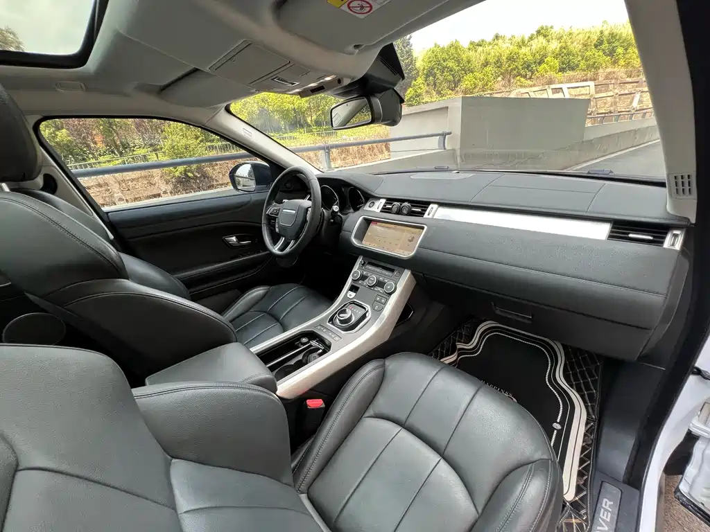 Land Rover Evoque 2019 — фото 23