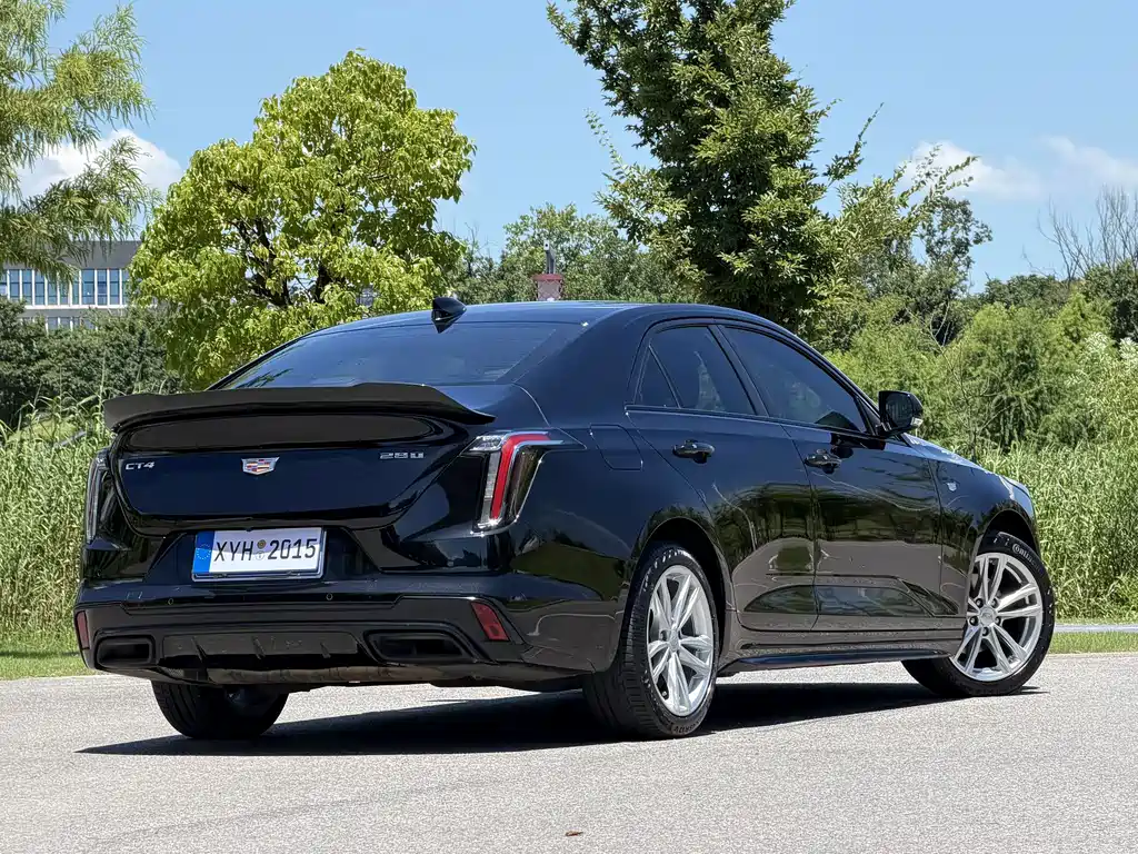 Cadillac CT4 2022 — фото 15
