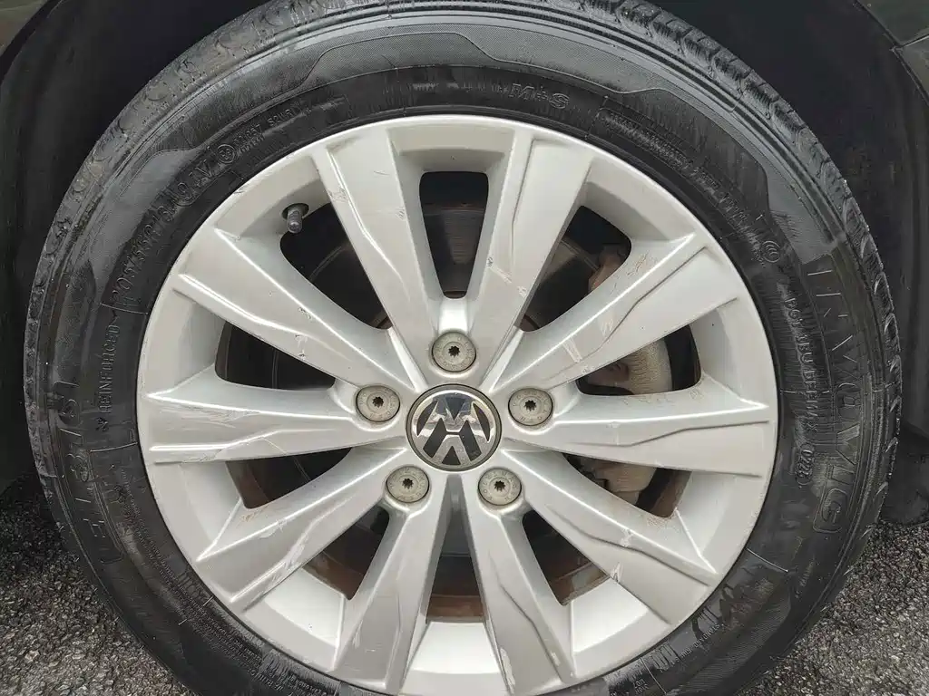 Volkswagen Sagitar 2015 — фото 11