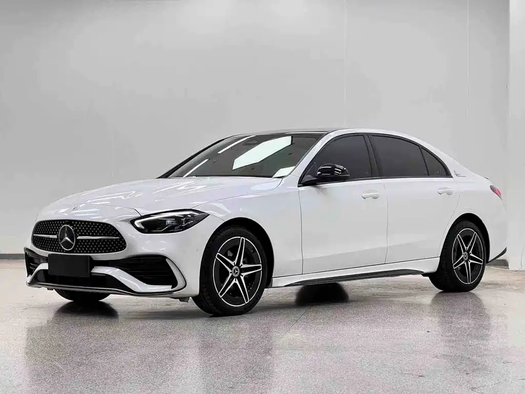 Mercedes-Benz C-Class 2024 — фото 1