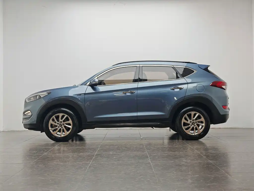 Hyundai Tucson 2018 — фото 11
