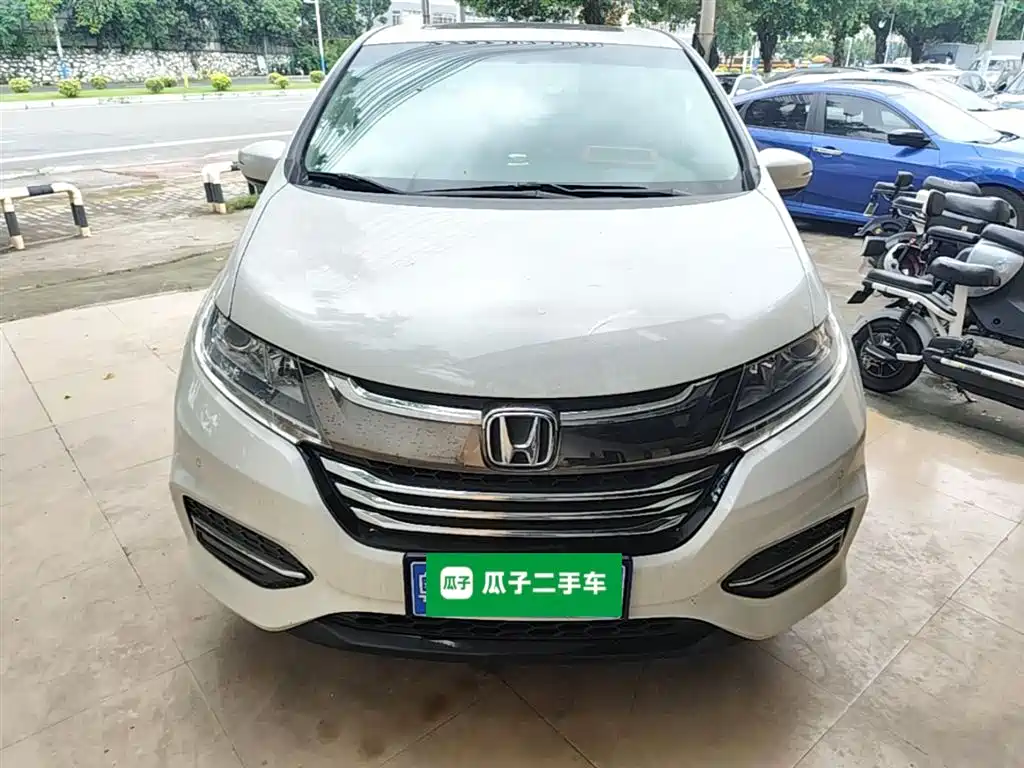 Honda Odyssey 2018 — фото 3