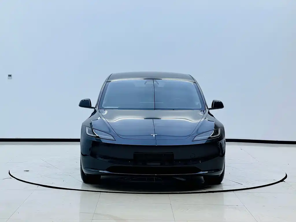 Tesla Model 3 2024 — фото 14