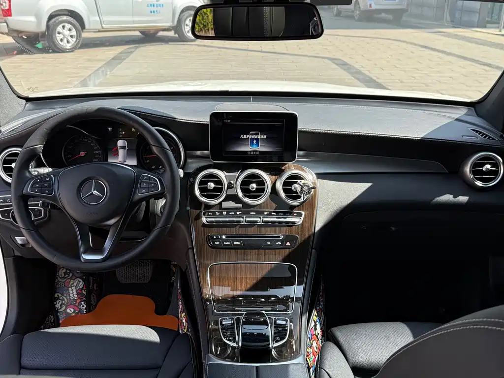 Mercedes-Benz GLC 2019 — фото 16