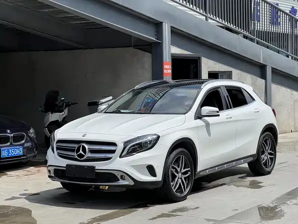 Mercedes-Benz GLA 2016