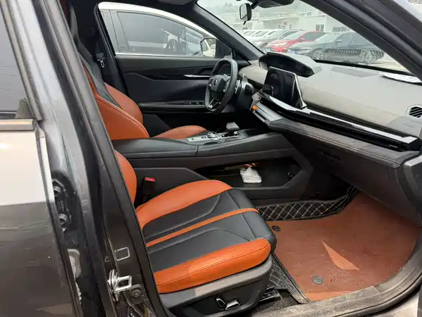 Changan UNI-V 2024