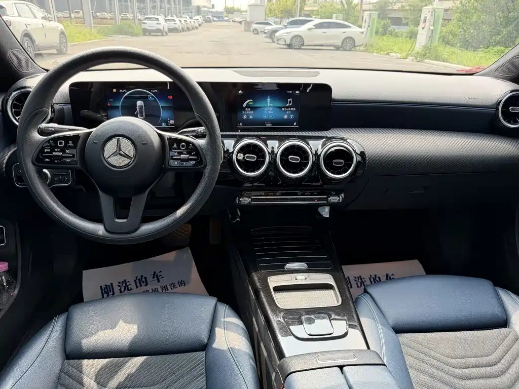 Mercedes-Benz A-Class 2020 — фото 9