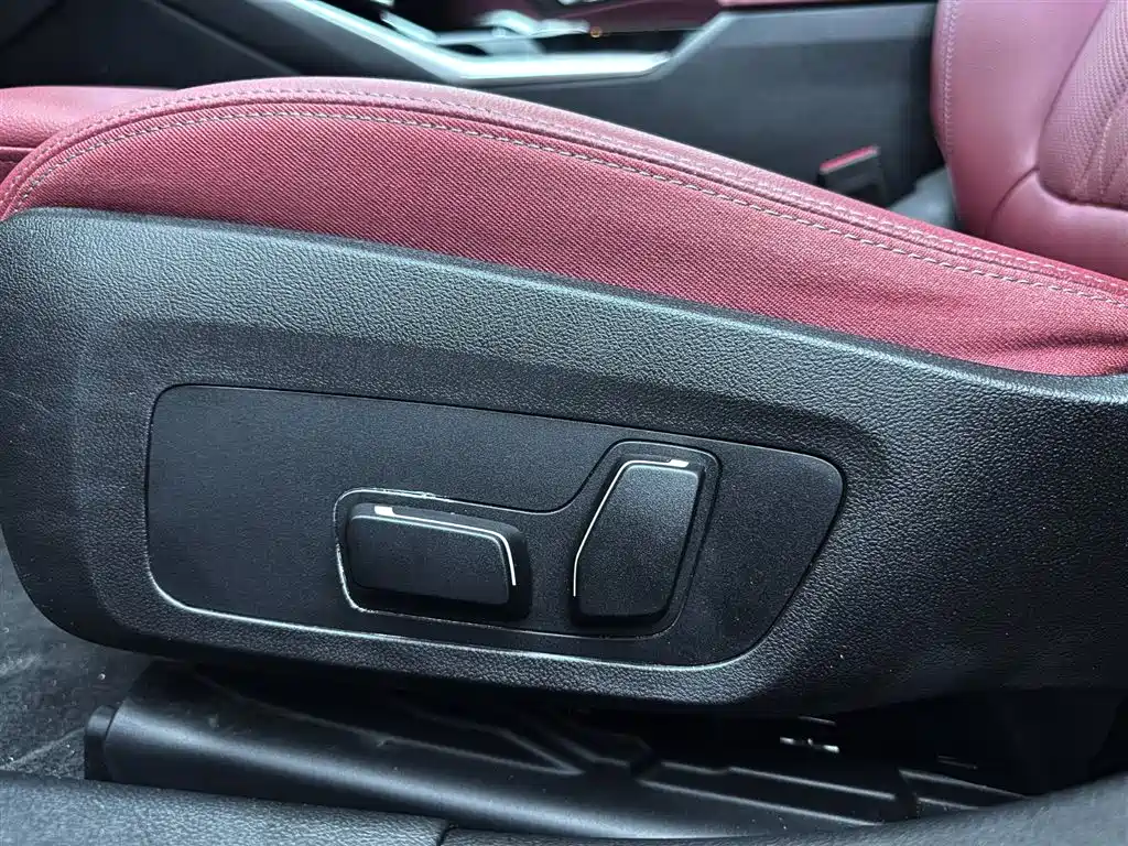 BMW 3 Series 2023 — фото 23