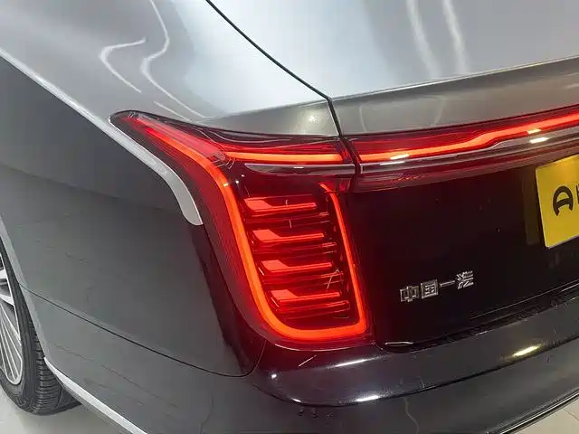 Hongqi H9 2022 — фото 16