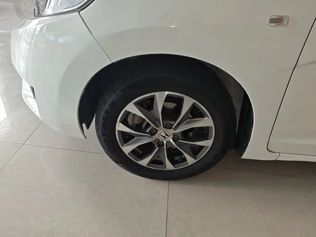 Honda Fit 2017 — фото 23