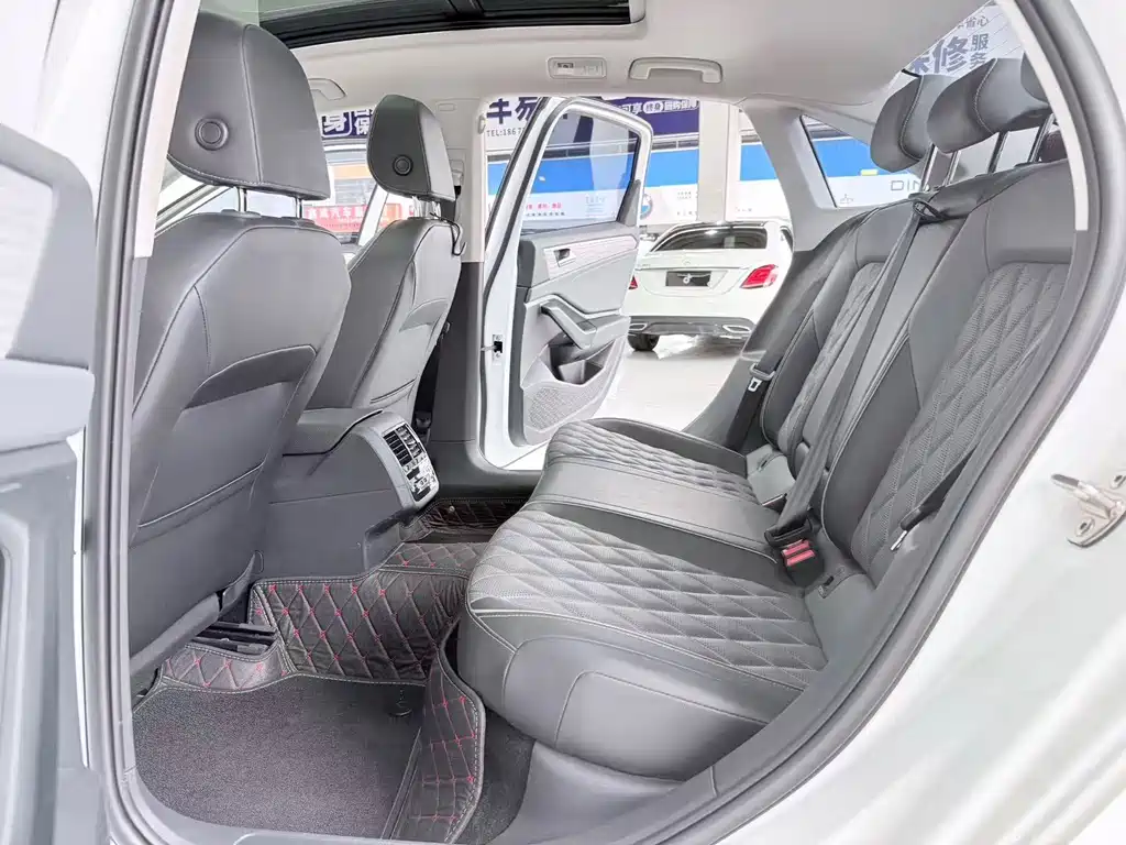 Volkswagen Sagitar 2023