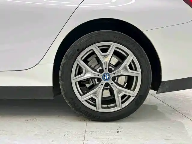 BMW i3 2023 — фото 16