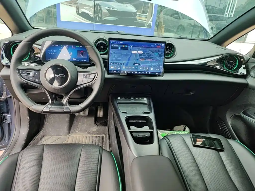 BYD Dolphin 2025 — фото 10