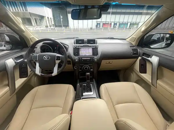 Toyota Prado 2015