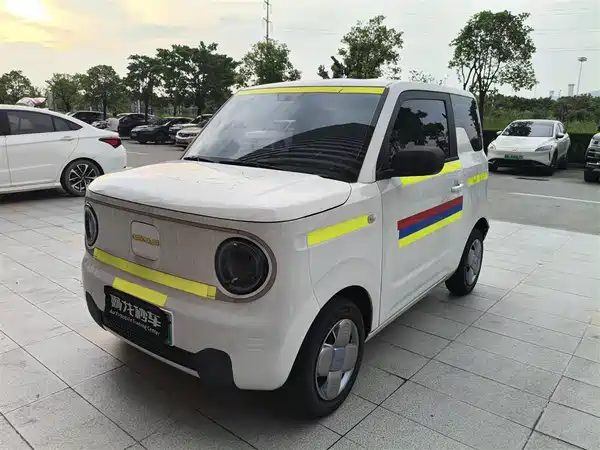 Geely Galaxy Panda 2023
