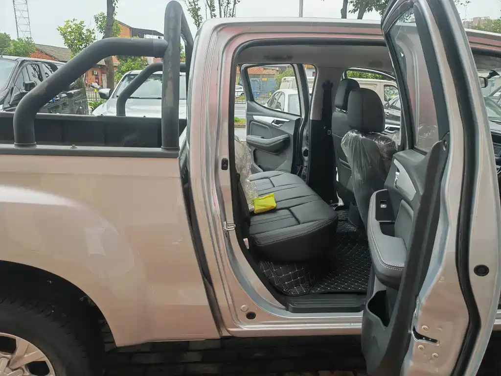 Isuzu RE-MAX Ruimai 2026 — фото 13