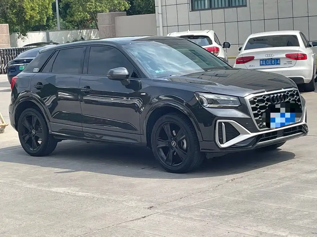 Audi Q2L 2022