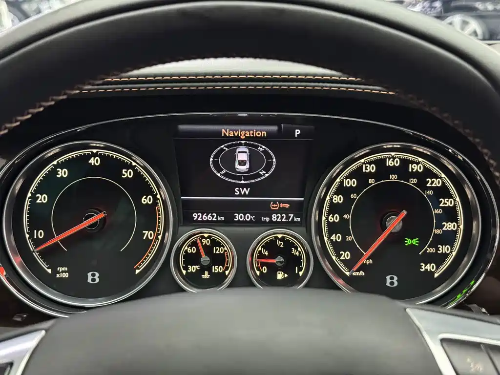 Bentley Continental 2018 — фото 12