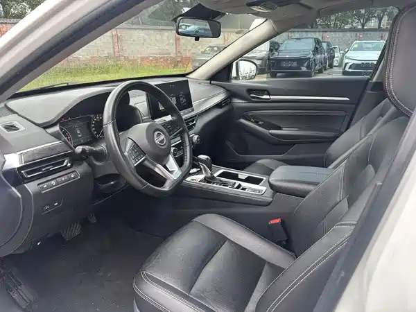 Nissan Teana 2023