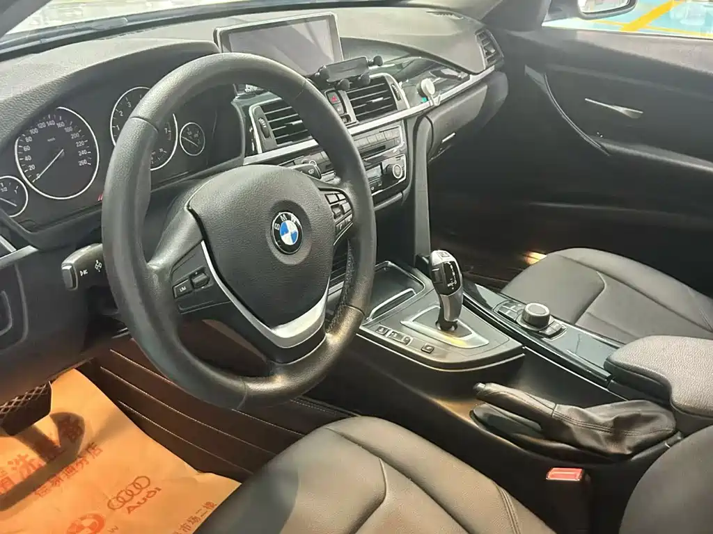 BMW 3 Series 2016 — фото 4