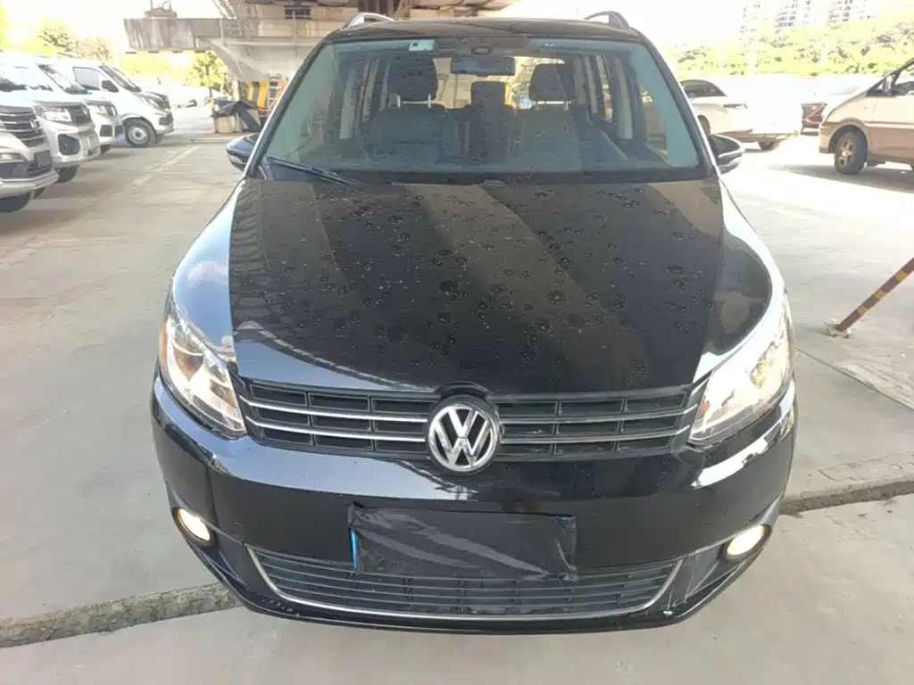 Volkswagen Touran 2015