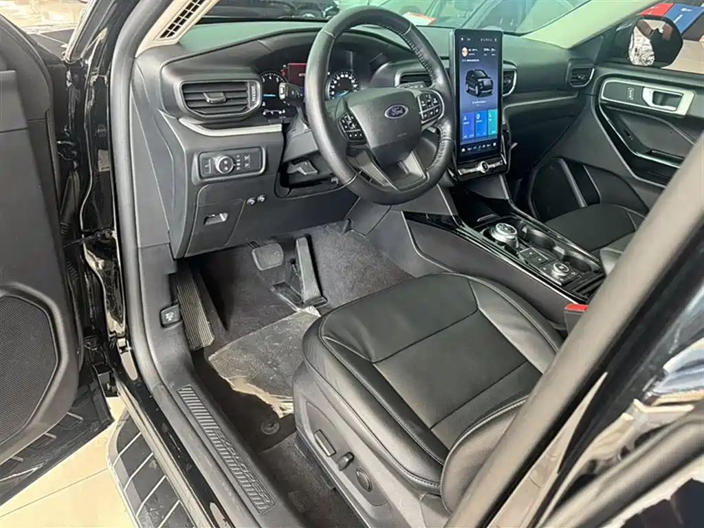 Ford Explorer 2021 — фото 14
