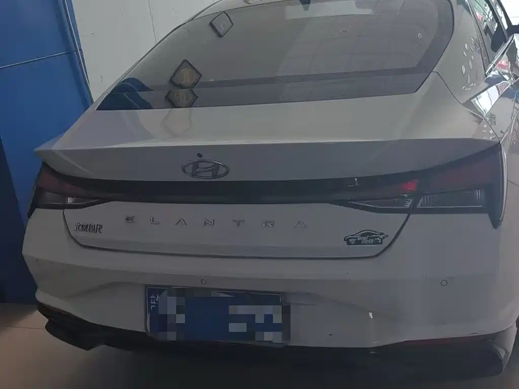 Hyundai Elantra 2023