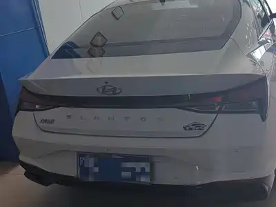 Hyundai Elantra 2023