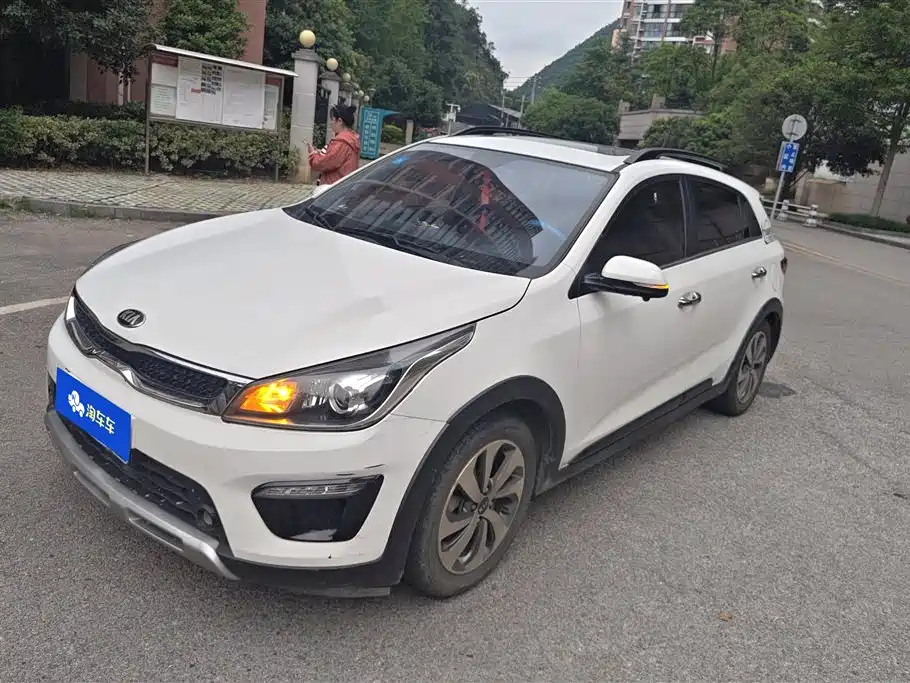 Kia KX Cross 2019 — фото 1