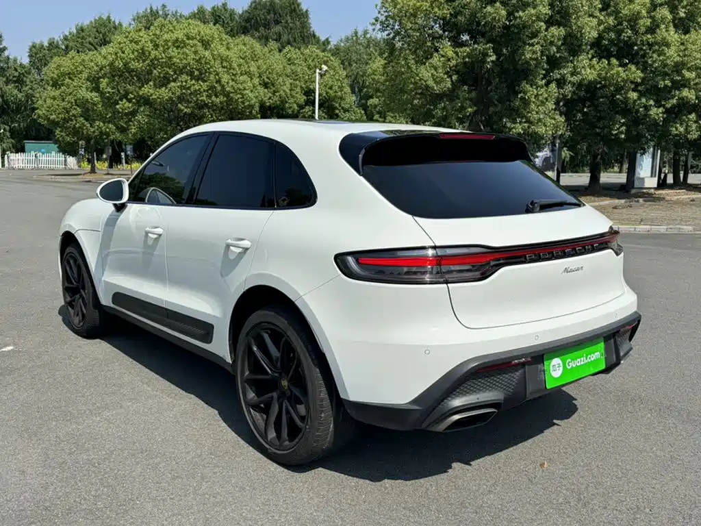 Porsche Macan 2022 — фото 12