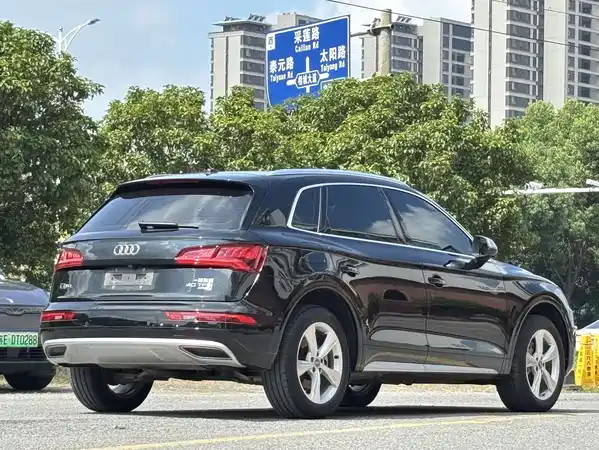Audi Q5L 2019