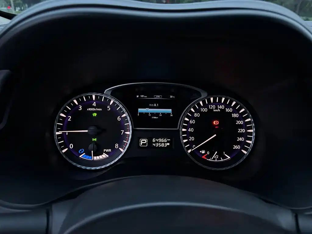 Infiniti QX60 2017 — фото 12