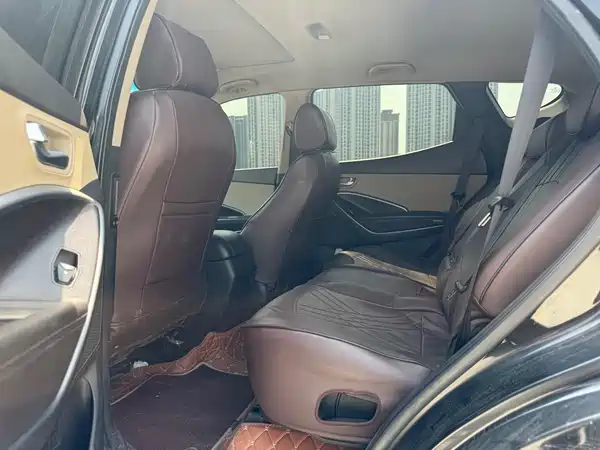 Hyundai Santa Fe 2013