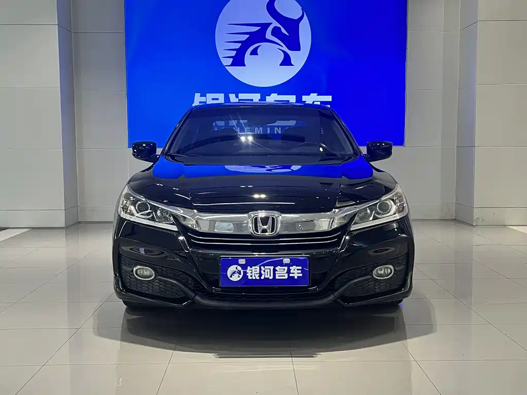 Honda Accord 2017 — фото 2